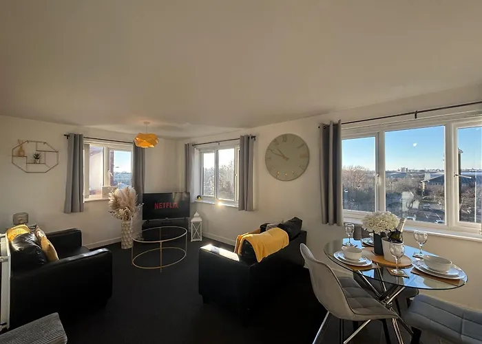 Apollo Apartment